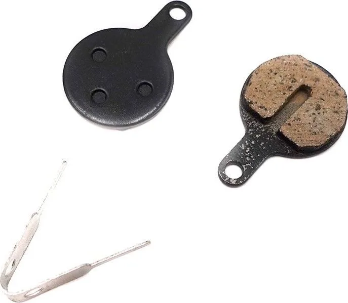 Semi-metallic brake pads for balance bike