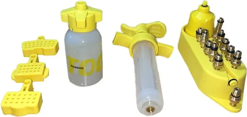 Hydraulic brake bleeding kit